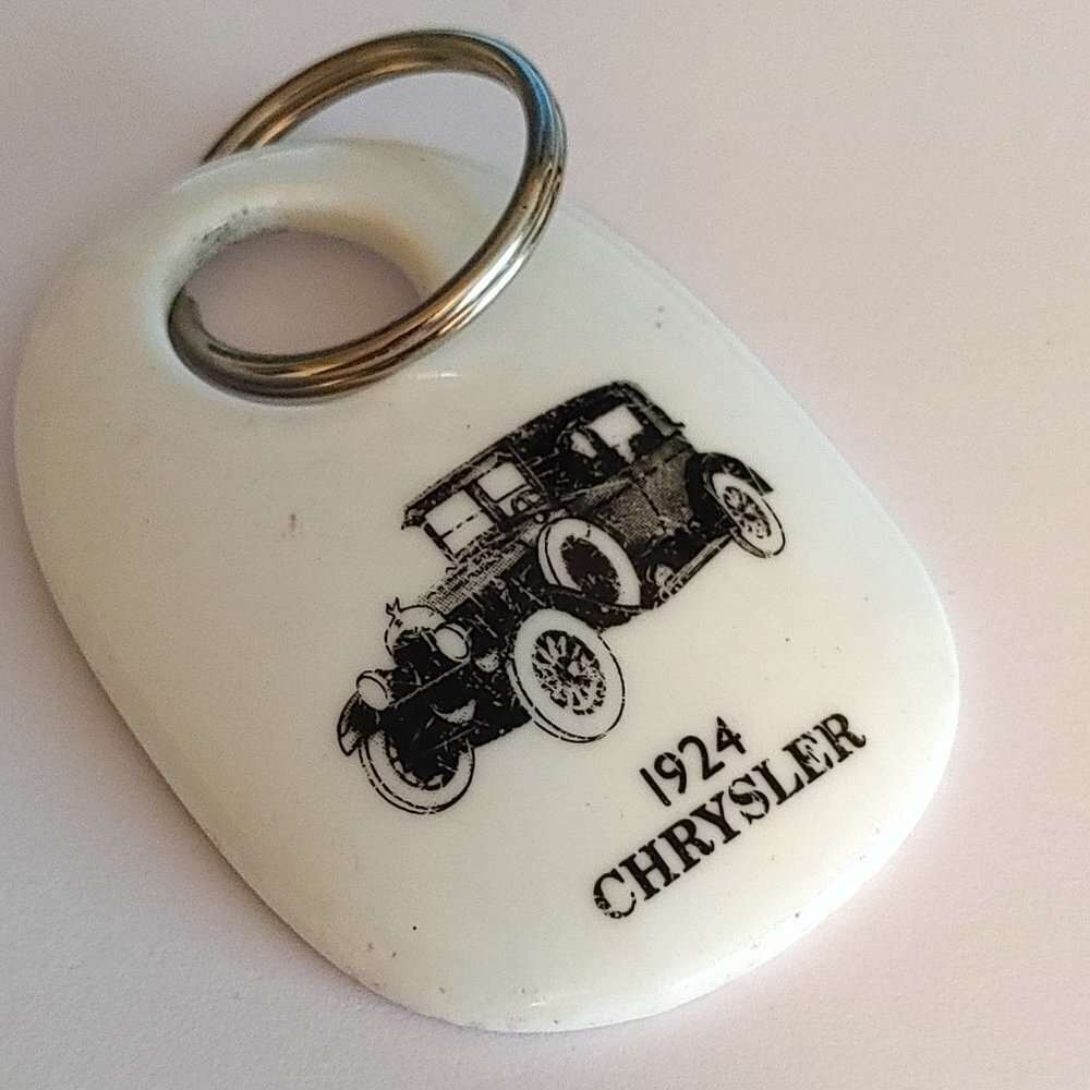 Chrysler Canada Commemorative Key chain 1988 Royal Doulton Bone China